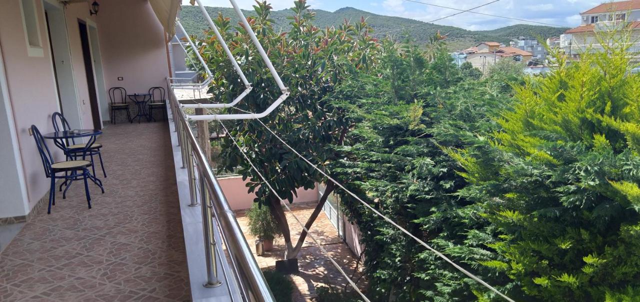 Villa Shpetim Zogaj. Ksamil Luaran gambar